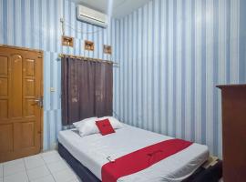 RedDoorz at Kuning GH Jatinangor, hotel v destinácii Sayang