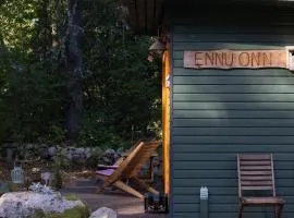 Ennu’s hut