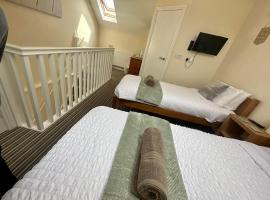 Welbury Studio Sleeps 2 Pet Friendly & Parking，位于诺斯阿勒顿的酒店