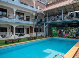 Shree Rajeshwari Resort, hotel din Morjim