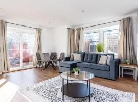 2 Bed Apartment Near Trent Bridge and City Ground