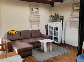 wunderschönes Obergeschoss in Bahnhofsnähe，科特布斯的飯店