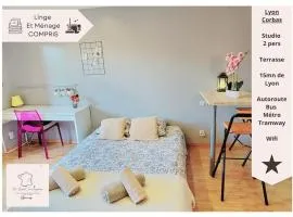 Studio Pause détente à Corbas accès Piscine, confort & tranquillité