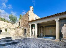 Casa Histórica con Piscina Sauna y Jacuzzi