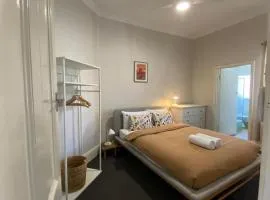 Awesome Apt meters from Indian Ocean Beach - Hosted by Canstay