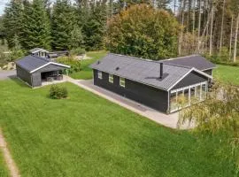 3 Bedroom Amazing Home In Hurup Thy