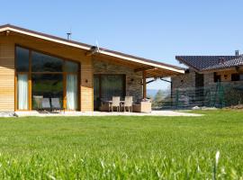 Villa Eliyas near the Pirin Golf Resort、ラズロクのホテル