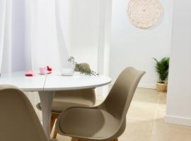 Costa by Hawkins Algeciras - Interior 1B, ξενοδοχείο στην Αλχεθίρας