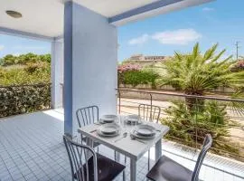 1 Bedroom Cozy Apartment In Isca Marina