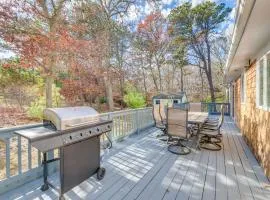 6 Mi to Beach Home with Deck in Brewster!