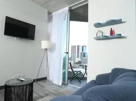 Teal at 12, City Views and Wonderland Vibes!