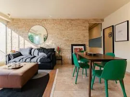 Brick apartment two blocks from plaza Rio de Janeiro Roma