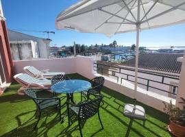 Sea View Apartment Faro, Hotel in Faro