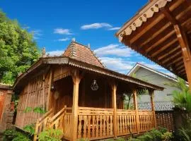 The Cabin Corner