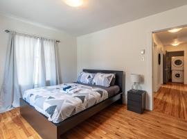 Beautiful & Spacious Apt AC, Unit 1, Hotel in Halifax