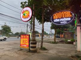 Hoà Lạc Viên Motel, khách sạn ở Trại Xuân