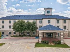 Clarion Inn & Suites Weatherford South