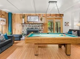 Summit Shores Tranquil Escape Designed for Groups w Fire Pit Game Room