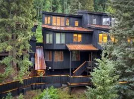 Manitou River House 113 by AvantStay A Location