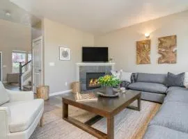 Ponderosa Pines by AvantStay Gorgeous Deck 10 mins from Central Bend Family Friendly