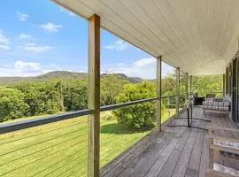 Berry Mountain Hideaway - By Berry Getaways