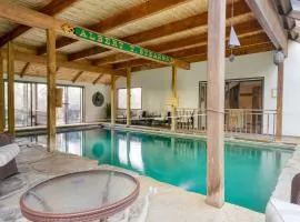 Wellspring by AvantStay Indoor Pool Views
