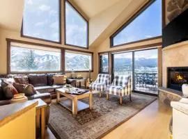 Frontier by AvantStay Incredible Mtn Views Hot Tub Gorgeous Breckenridge Home Close to Slopes
