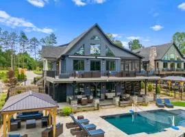 Blue Heron by AvantStay Lakefront Dock Pool Theater Sleeps 22