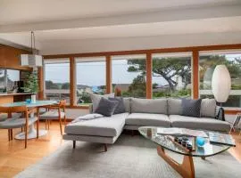 Modern Love by AvantStay Serene Home in Arch Cape w Large Yard in Great Location