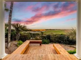 High Tide By AvantStay Incredible Beach Front Home w Pool