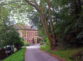 Château Lou Cante Perdrix