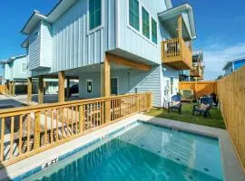Free Heated Pool Golf Cart Zone Sea La Vie by AvantStay