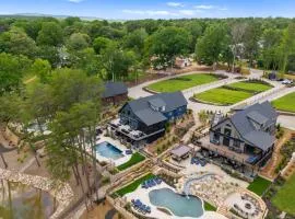 Blue Heron Gray Fox by AvantStay 2 Lakefront Homes Sleeps 44 Pool Dock Theater