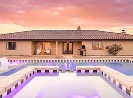 Flora by AvantStay Modern Private Desert Oasis on Large Grounds w Pool Bocce Ball