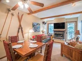 Ghostriders 5 by AvantStay 2 Bedroom Condo Near Main Street Hiking Skiing STR permit 3571