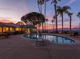 Oak Hills by AvantStay Panoramic View Pool Spa