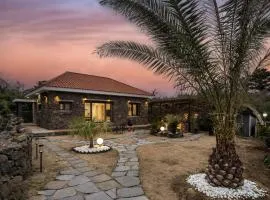 Jeju Stay Rowoon Dockchae Pension