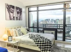 Affordable Staycation with Balcony at The Gramercy Makati