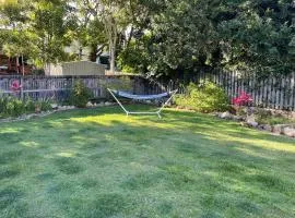 3BR Comfy Home, Gym & Garden in The Gap