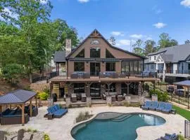Black Bear Lodge by AvantStay Lakefront Dock Pool Theater Sleeps 20
