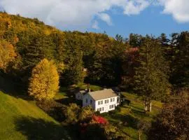 Whitney by AvantStay Private Berkshires Estate