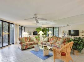 Atlantic Paradise by AvantStay Great Location w Balcony Outdoor Dining Shared Pool Hot Tub、キーウェストのホテル