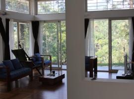Japanese Estate Bunglow, hotel v destinaci Munnar