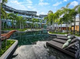 Private sea view apartment at Mida Grande Resort