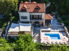 City Beach Villa with Pool and Sea View, hotel u Dubrovniku
