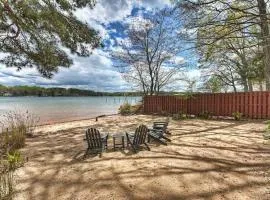 Laid Back Lake Life by AvantStay Waterfront View