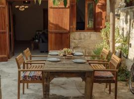 The Yard Traditional Residence, hotel v destinaci Vasa Kilaniou