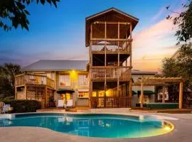 Raven by AvantStay Entertainers Dream w Pool Hot Tub Game Room 9 BRs