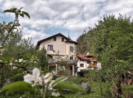 Villa Gartenblick, hotel v destinaci Kufstein