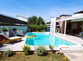 Villa Nika, hotel v destinaci Peroj